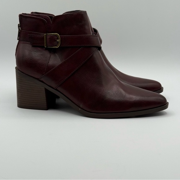 Frye & Co Women’s Vegan Leather Ankle Booties Buckle Block Heel Redwood 9.5 - Picture 4 of 16